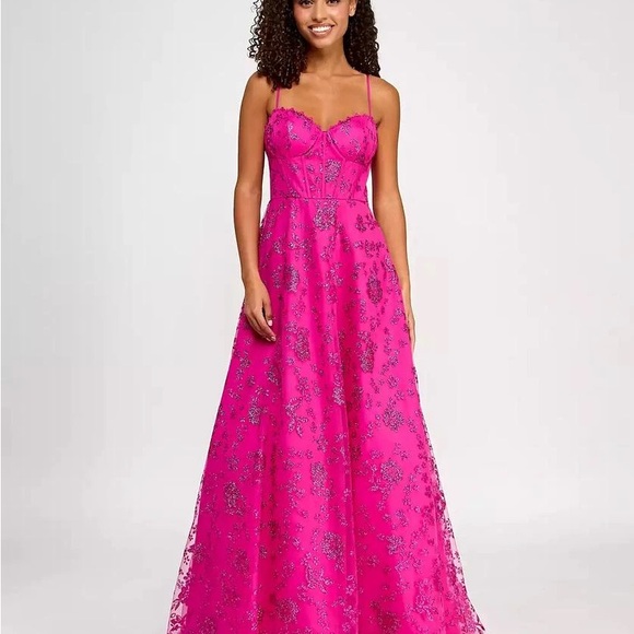 B Darlin Dresses & Skirts - B Darlin Vibrant Pink Maxi Dress